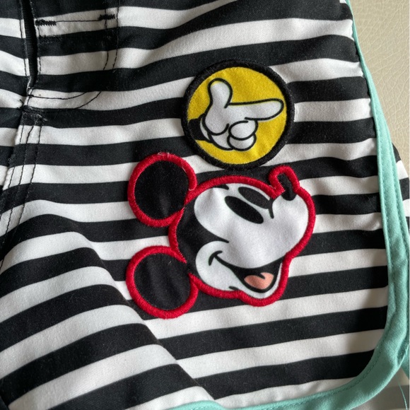 Disney x Mickey Mouse Swim Trunks 2T - Picture 4 of 13